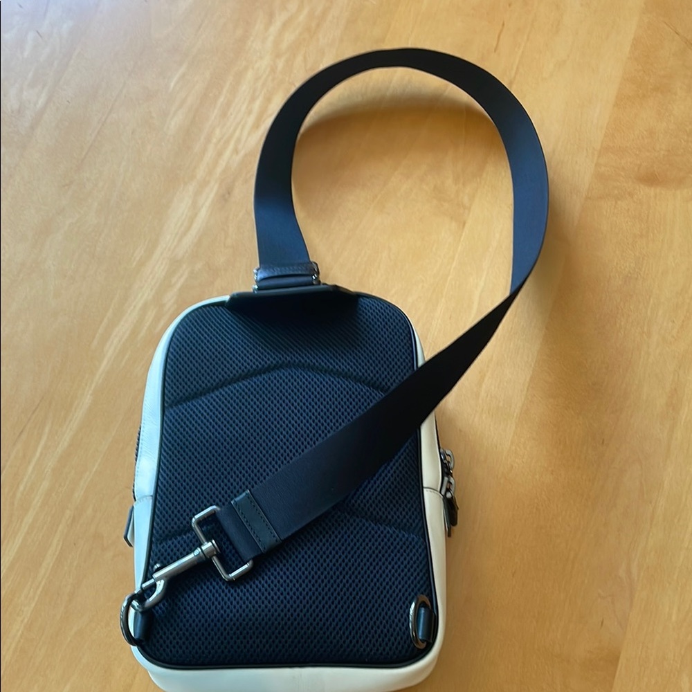 Coach Cream and Blue Messenger Bag with Adjustable Strap - Picture 4 of 6